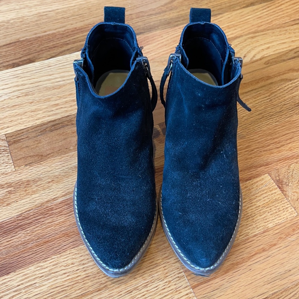Black suede Booties